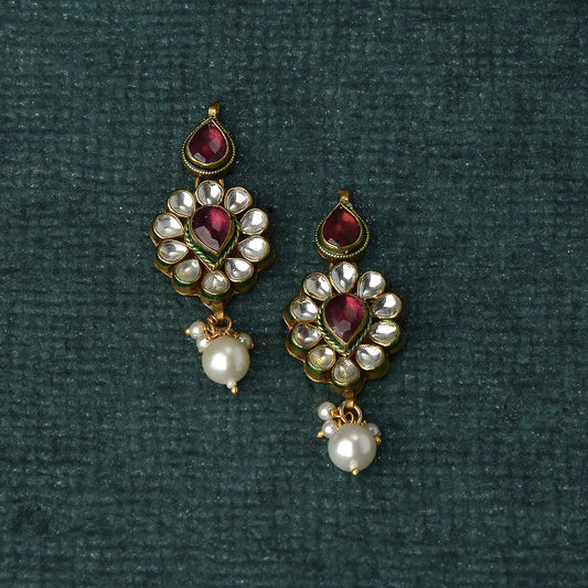 Kundan Earrings (Golden)